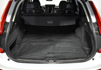 Подержанный автомобиль Volvo XC90 2015 года (21 фото)