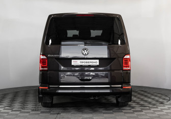 Подержанный автомобиль Volkswagen Caravelle 2019 года (6 фото)