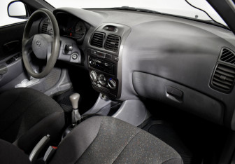 Подержанный автомобиль Hyundai Accent Sedan 2007 года (12 фото)