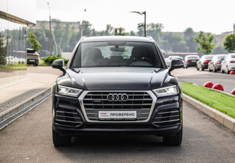 Подержанный автомобиль Audi Q5 2019 года (4 фото)