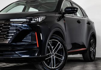 Подержанный автомобиль Changan CS55PLUS 2023 года (2 фото)