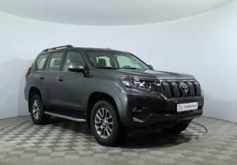 Подержанный автомобиль Toyota Land Cruiser Prado 2019 года (3 фото)