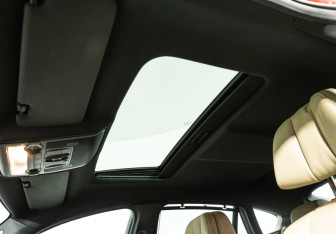 Подержанный автомобиль BMW X6 M 2011 года (17 фото)