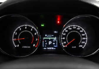 Подержанный автомобиль Peugeot 4008 2012 года (17 фото)