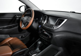 Подержанный автомобиль Hyundai Tucson 2018 года (13 фото)