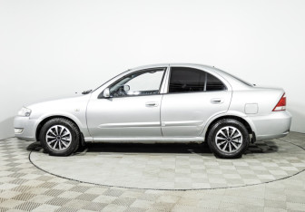Подержанный автомобиль Nissan Almera Classic 2009 года (8 фото)