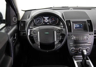 Подержанный автомобиль Land Rover Freelander 2014 года (9 фото)