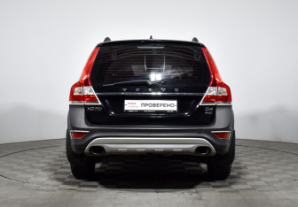 Подержанный автомобиль Volvo XC70 2014 года (6 фото)