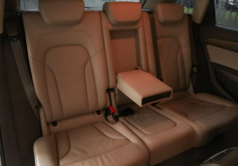 Подержанный автомобиль Audi Q5 2014 года (24 фото)