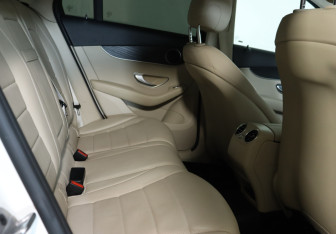 Подержанный автомобиль Mercedes-Benz GLC Coupe 2021 года (22 фото)