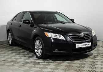 Подержанный автомобиль Toyota Camry Sedan 2008 года (3 фото)