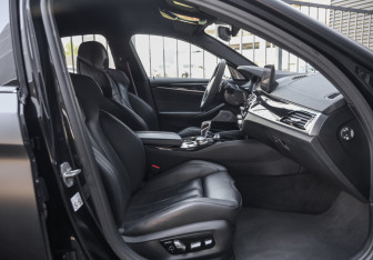Подержанный автомобиль BMW M5 Sedan 2021 года (32 фото)