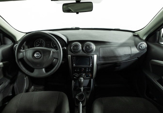 Подержанный автомобиль Nissan Almera Sedan 2014 года (13 фото)