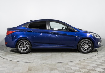 Подержанный автомобиль Hyundai Solaris Sedan 2015 года (4 фото)