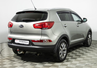 Подержанный автомобиль Kia Sportage 2015 года (5 фото)