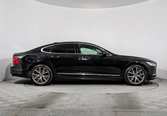 Подержанный автомобиль Volvo S90 2019 года (4 фото)