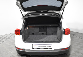 Подержанный автомобиль Volkswagen Tiguan 2012 года (19 фото)