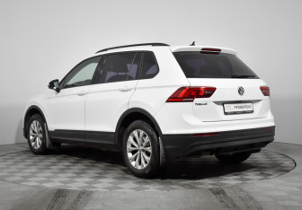 Подержанный автомобиль Volkswagen Tiguan 2020 года (7 фото)