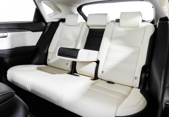 Подержанный автомобиль Lexus NX 2020 года (31 фото)