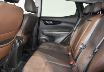 Подержанный автомобиль Nissan Qashqai 2021 года (13 фото)