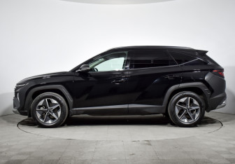 Подержанный автомобиль Hyundai Tucson 2025 года (8 фото)