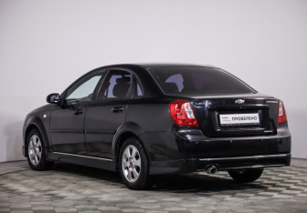 Подержанный автомобиль Chevrolet Lacetti Sedan 2008 года (7 фото)