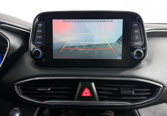 Подержанный автомобиль Hyundai Santa Fe 2019 года (19 фото)