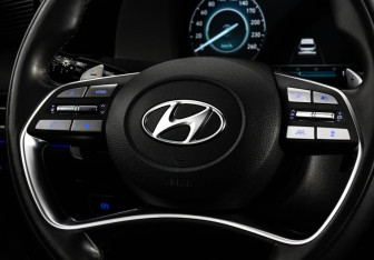 Подержанный автомобиль Hyundai Palisade 2022 года (14 фото)