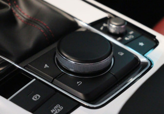 Новый Mazda CX-30 2025 (10 фото)