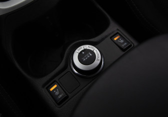 Подержанный автомобиль Nissan Qashqai 2014 года (16 фото)