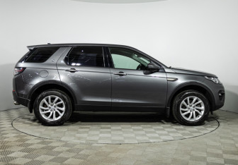 Подержанный автомобиль Land Rover Discovery Sport 2015 года (4 фото)