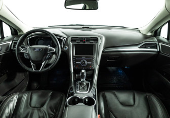 Подержанный автомобиль Ford Mondeo Sedan 2016 года (13 фото)