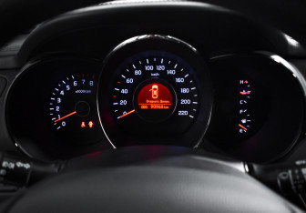 Подержанный автомобиль Kia Rio Hatchback 2013 года (17 фото)