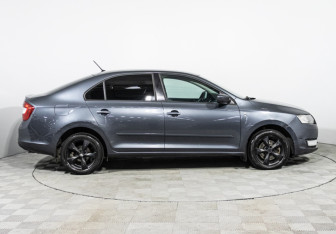 Подержанный автомобиль Skoda Rapid Liftback 2016 года (4 фото)