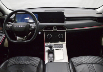 Подержанный автомобиль Exeed TXL 2022 года (14 фото)