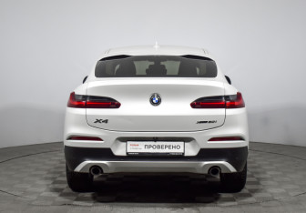 Подержанный автомобиль BMW X4 2019 года (6 фото)