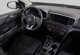 Подержанный автомобиль Kia Sportage 2020 года (8 фото)