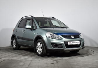 Подержанный автомобиль Suzuki SX4 Hatchback 2012 года (3 фото)
