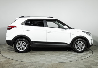 Подержанный автомобиль Hyundai Creta 2019 года (4 фото)