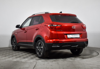 Подержанный автомобиль Hyundai Creta 2017 года (7 фото)