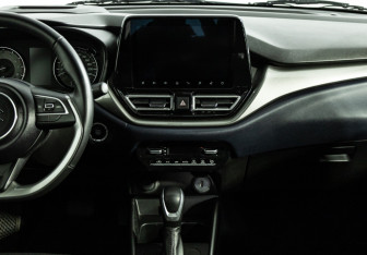 Подержанный автомобиль Suzuki Baleno Hatchback 2023 года (14 фото)