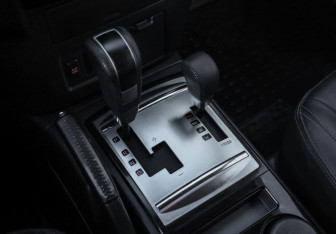 Подержанный автомобиль Mitsubishi Pajero 2019 года (17 фото)