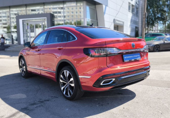 Подержанный автомобиль Volkswagen Tiguan 2020 года (6 фото)