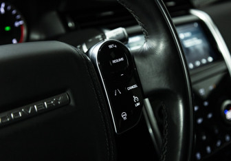 Подержанный автомобиль Land Rover Discovery Sport 2019 года (20 фото)