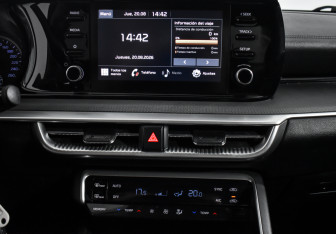 Подержанный автомобиль Kia K5 2020 года (16 фото)