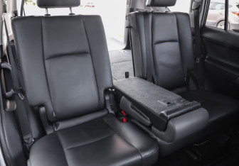 Подержанный автомобиль Toyota Land Cruiser Prado 2017 года (31 фото)
