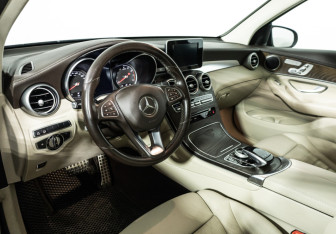 Подержанный автомобиль Mercedes-Benz GLC Coupe 2016 года (11 фото)