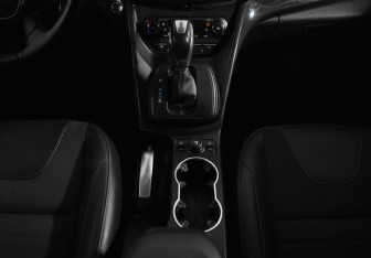 Подержанный автомобиль Ford Kuga 2013 года (16 фото)