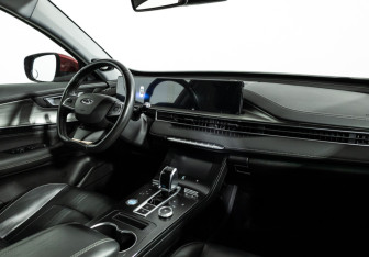 Подержанный автомобиль Chery Tiggo 8 Pro Max 2022 года (9 фото)