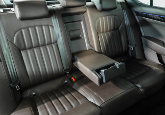 Подержанный автомобиль Skoda Superb Liftback 2016 года (25 фото)